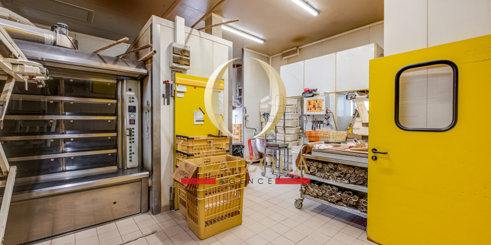 fond de commerce à ARBONNE (64210)